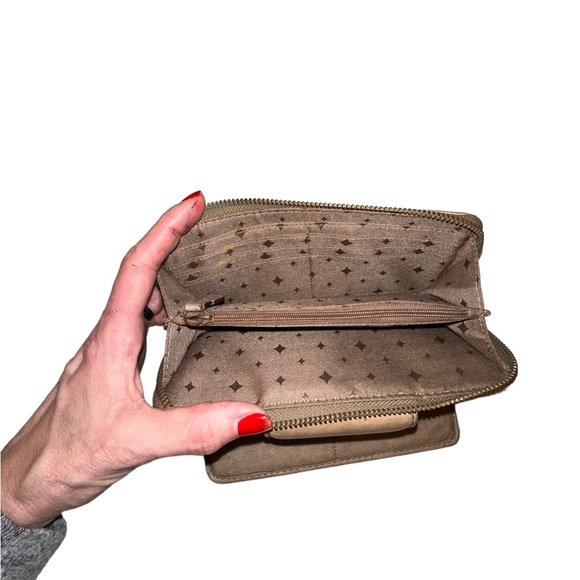 Fossil Multi Color Leather Suede Metallic Patchwork Zip Around Wallet. - Picture 11 of 16